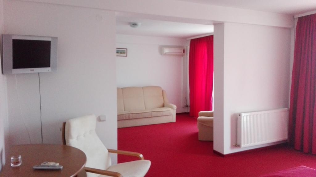 Pensiunea Balan Piatra Neamţ Quarto foto